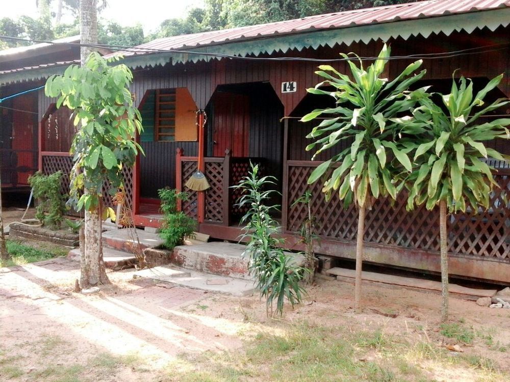 Hotel Nazri Nipah Camp Pekan Pangkor Exterior foto