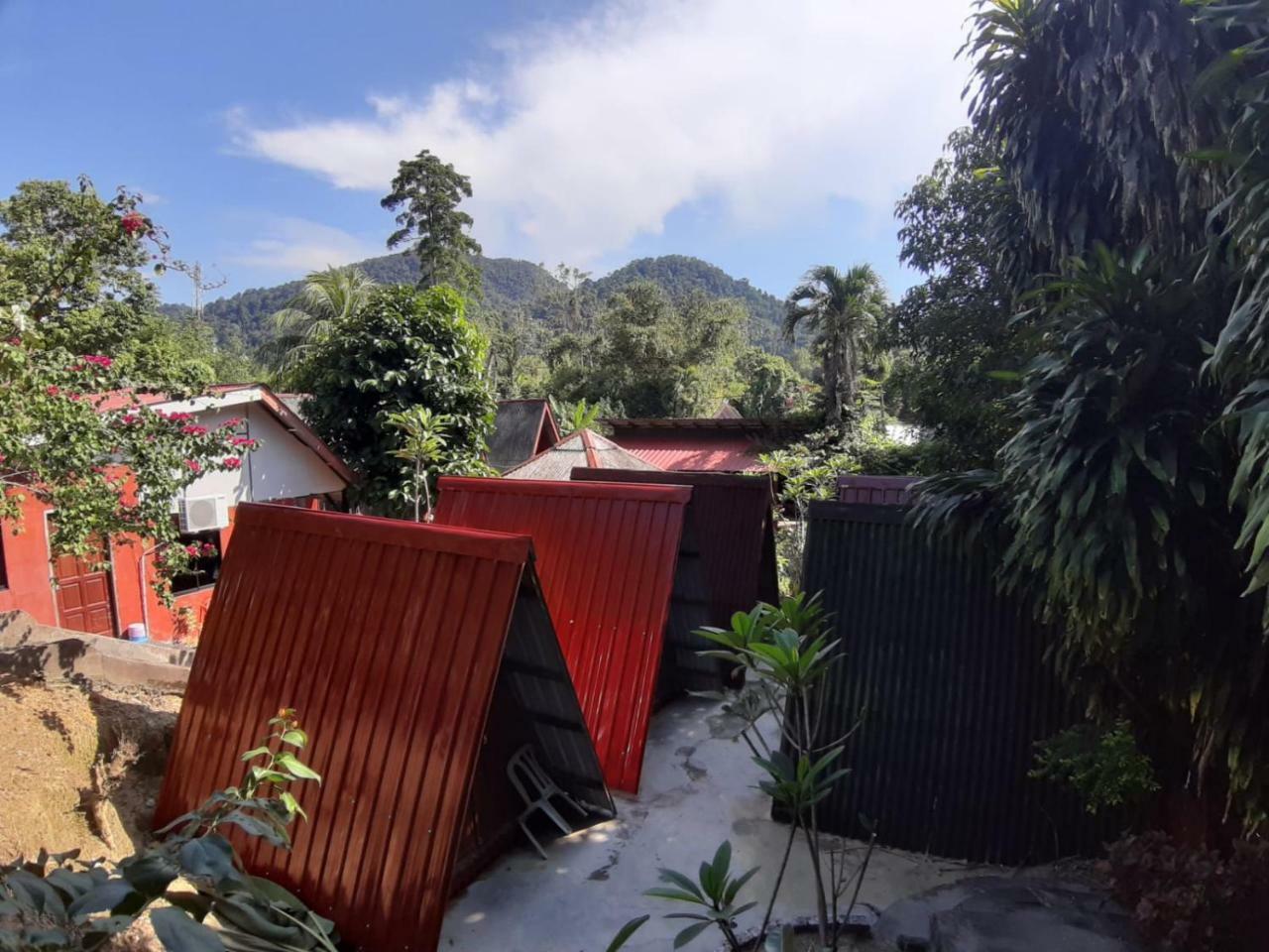 Hotel Nazri Nipah Camp Pekan Pangkor Exterior foto